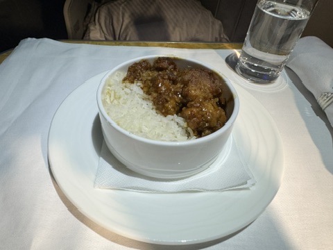 Emirates A380 Business Class Snack - An Avid Traveller