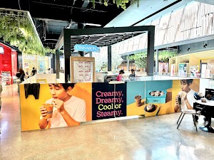 Cinnabon place picture