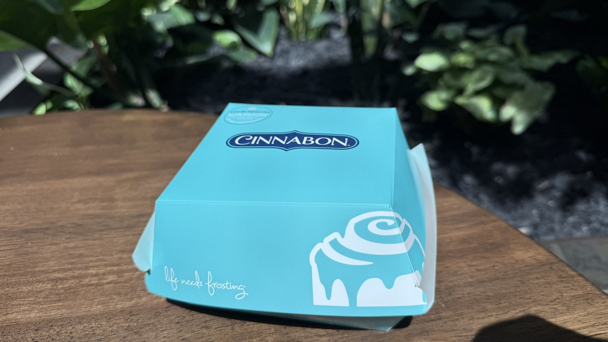 Cinnabon Apple Crumble Bon Box Newmarket