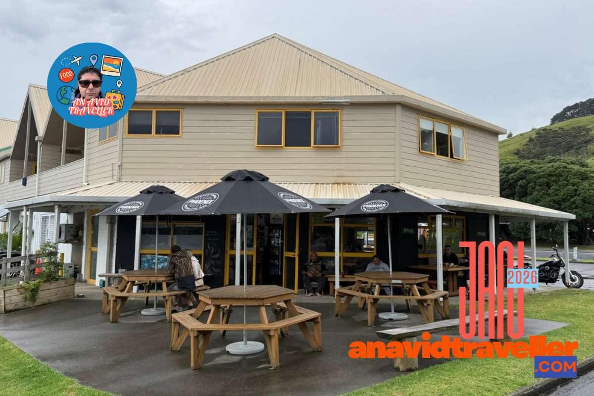 Manu Cafe Ōmāpere
